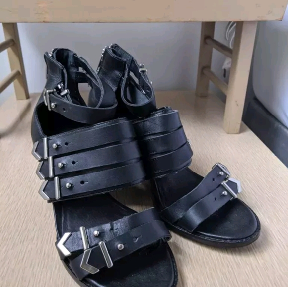 Shelley's London heeled sandals - Picture 2 of 2